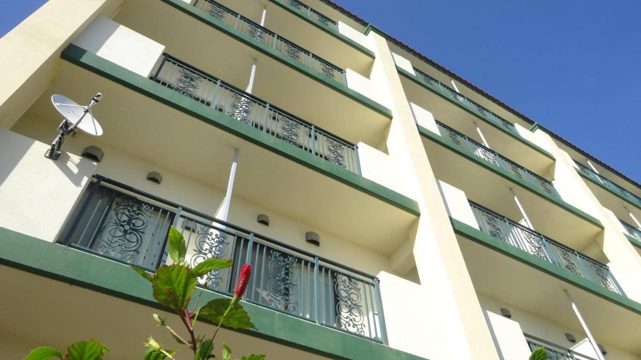 Hotel Castlevillage Miyakojima Exterior foto